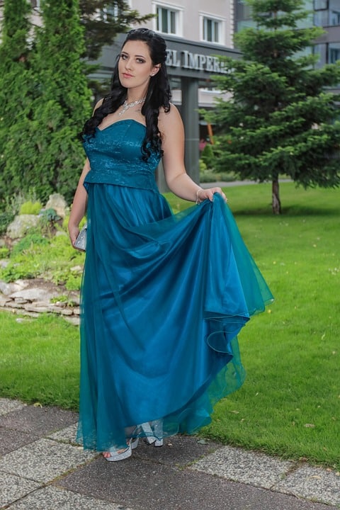 Strălucirea pielii susținută de gesturi pline de iubire